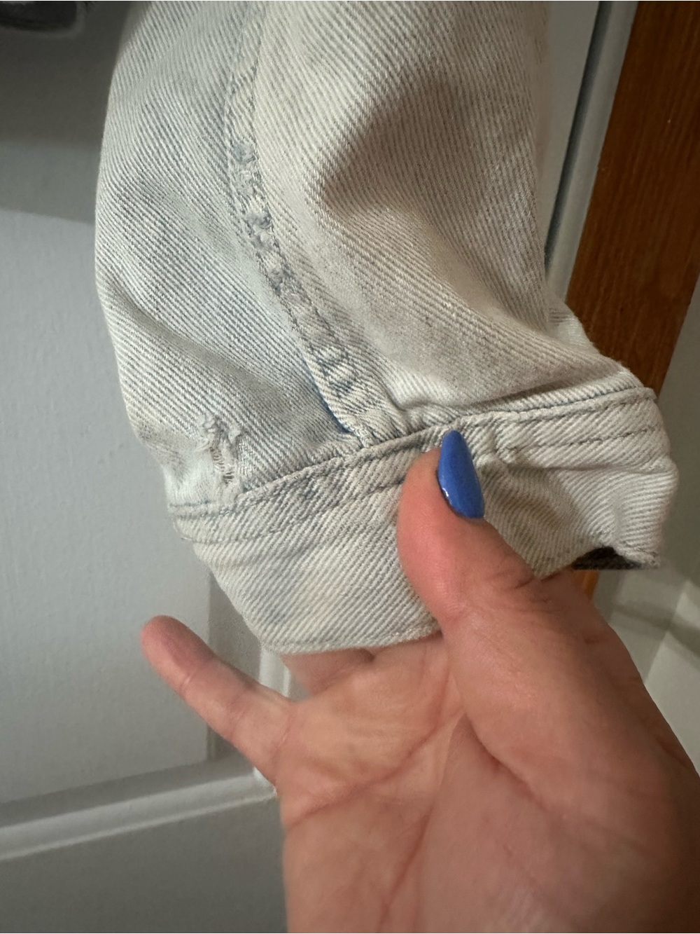 Gap Light Wash Faded Distressed Denim Jacket - Women XL - Picture 6 of 13